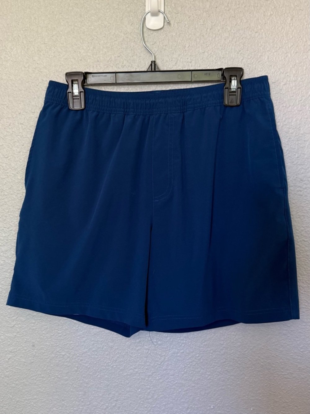 Chubbies Ultimate Training Shorts with Floral Liner size Large inseam 5-1/2”